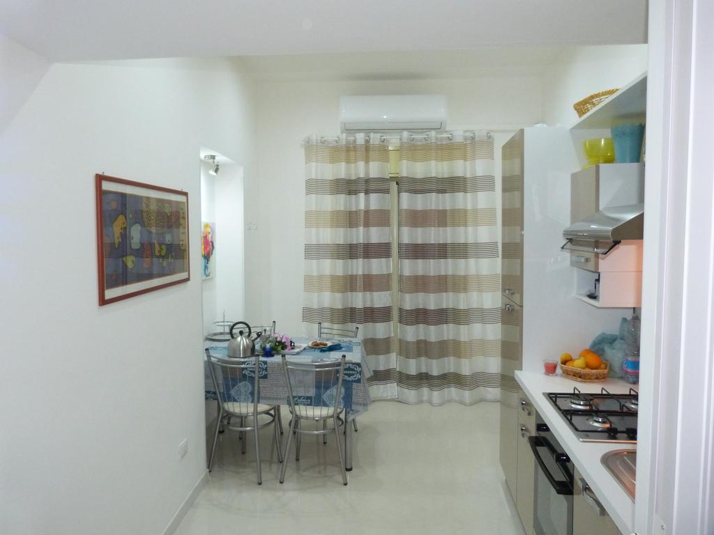 Casa Principe Maqueda Apartment ปาแลร์โม ภายนอก รูปภาพ